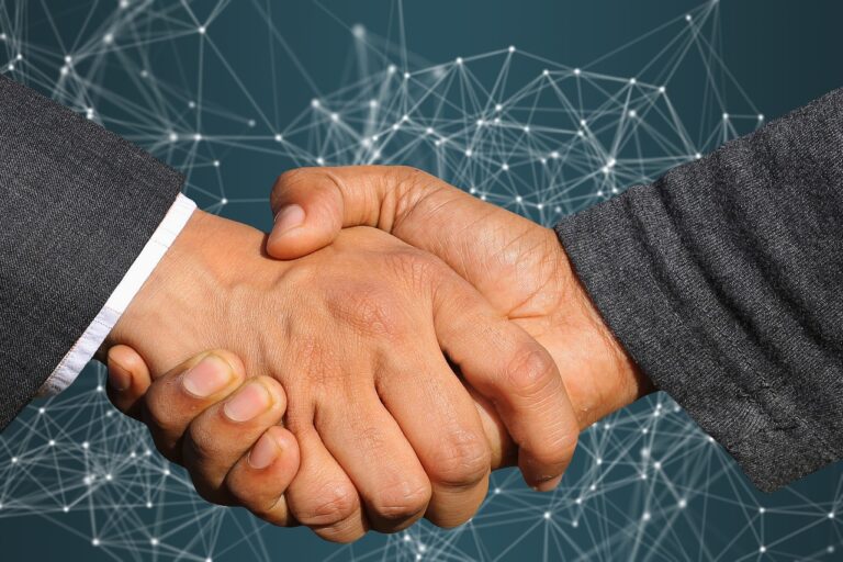 Pacte d&rsquo;associés : ce qu&rsquo;il contient et pourquoi le signer